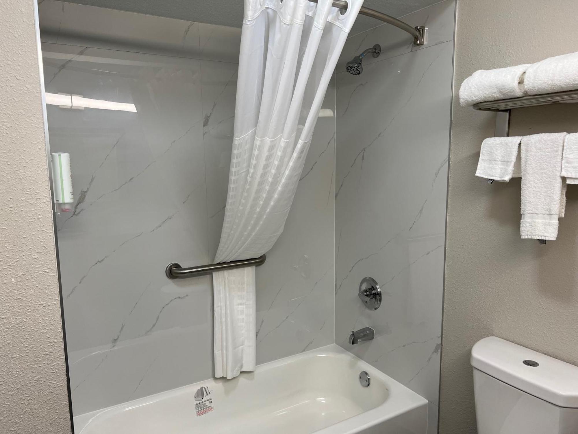 Park Inn By Radisson San Antonio Extérieur photo