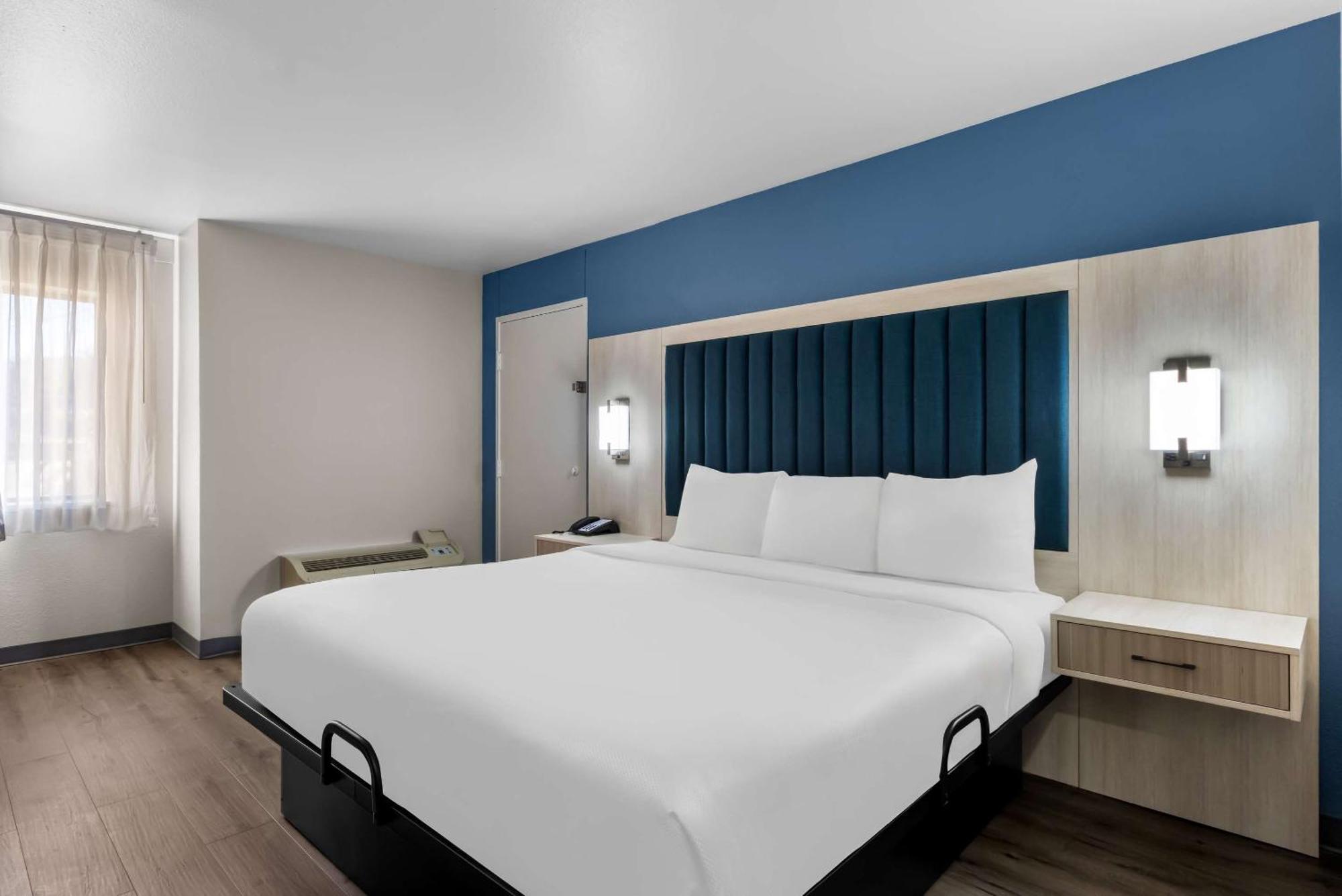Park Inn By Radisson San Antonio Extérieur photo