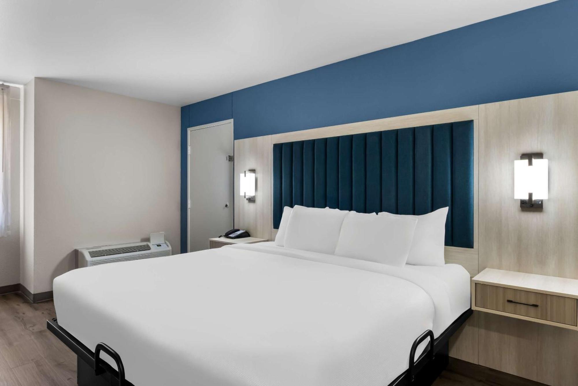 Park Inn By Radisson San Antonio Extérieur photo