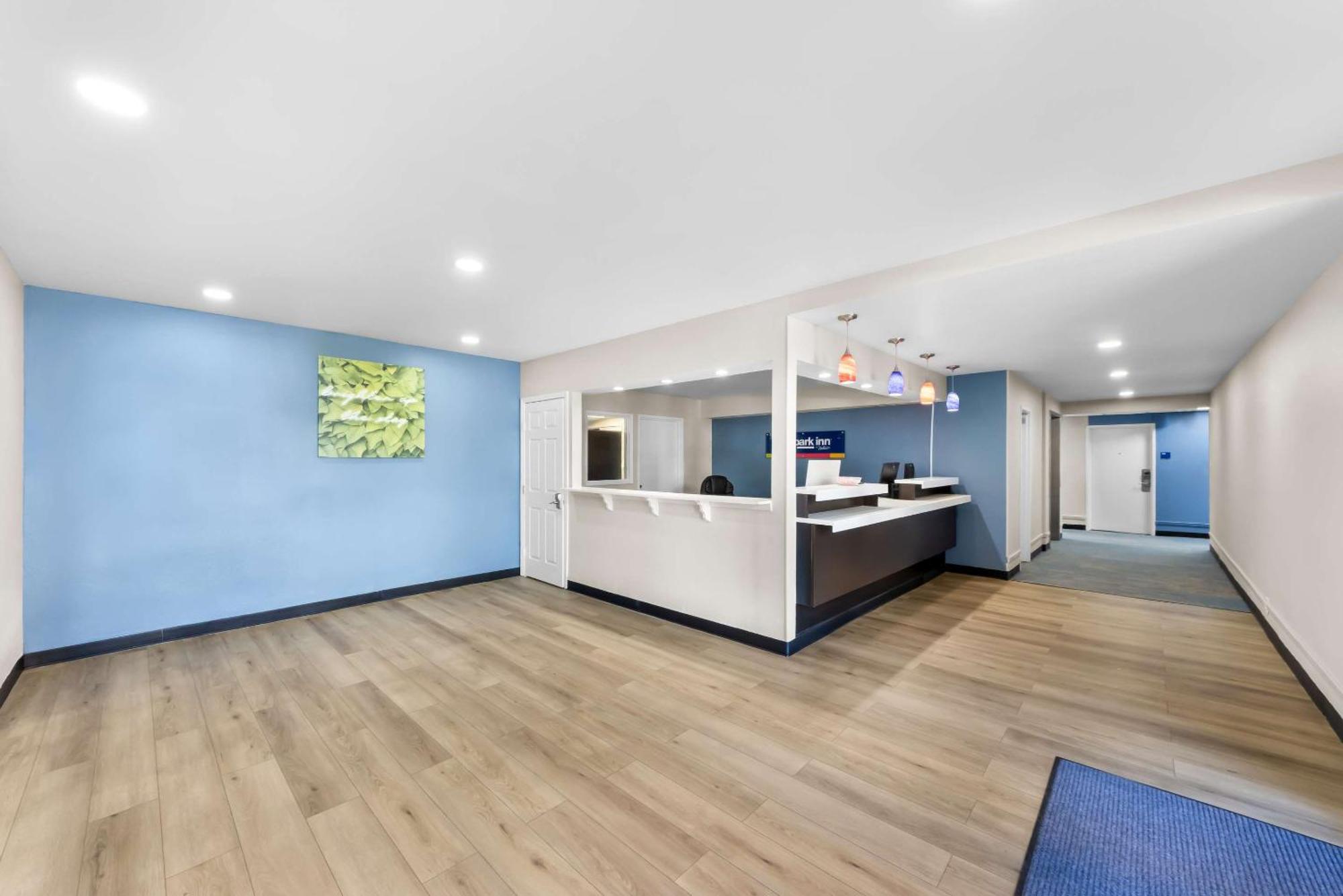 Park Inn By Radisson San Antonio Extérieur photo